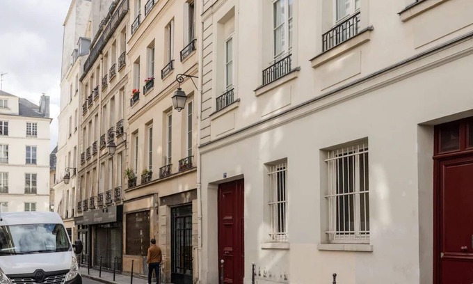 Marais Apartment | Lap of Luxury!Marais180m2 top floor designer loft magnificent 19th cent building