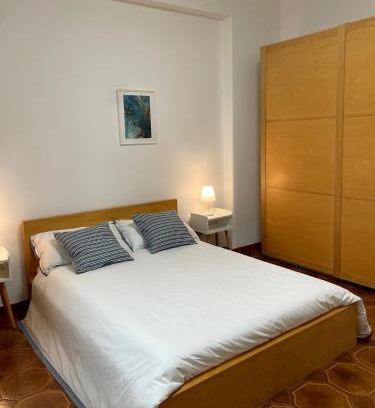 Ercolano Apartment | Lapilli Home: Family-Friendly Retreat with Perfect Ratings