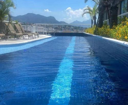 Lapa House | Outstanding Lapinha 40 Graus Studio with Ocean View & Hot Tub
