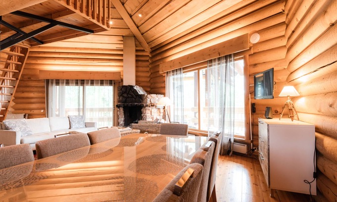 Rovaniemi Hotel | Discover Lapland Hotels Ounasvaara Chalets with Pool & Spa