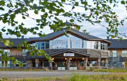 Akaslompolo Hotel | Family-Friendly Lapland Hotels Ylläskaltio with Dining & Pets