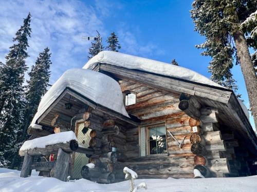 Lampivaara Ski Chalet | Discover Ukko-Kelo: Family-Friendly Cabin in Lapland