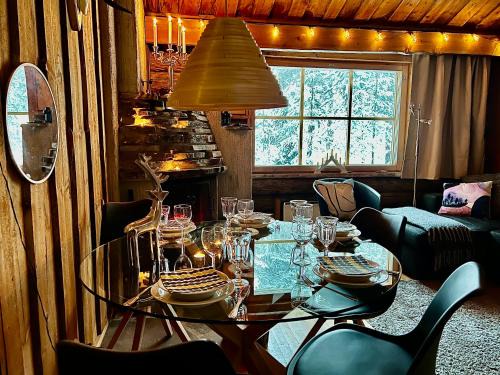 Pyhatunturi House | Discover Lapland Tunturimaja: Ski, Sauna & Dining in Pyhä