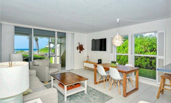 Longboat Key Apartment | Beachfront Retreat at LaPlaya 101A with Ocean Views