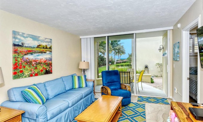 Longboat Key Apartment | Relax at LaPlaya 101E: Private Beach & Ocean Views Await!
