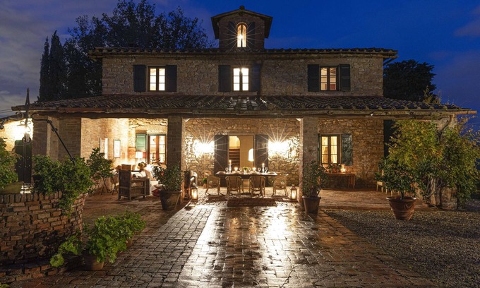 Impruneta Villa | Experience Italian Elegance at La Quercia Estate