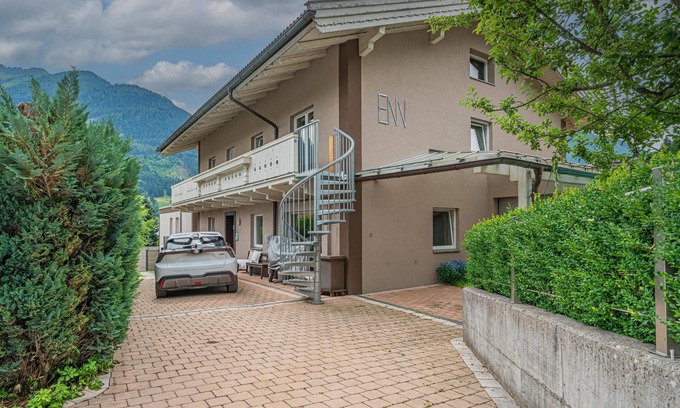 Schonbach House | Large, cosy holiday flat with terrace
