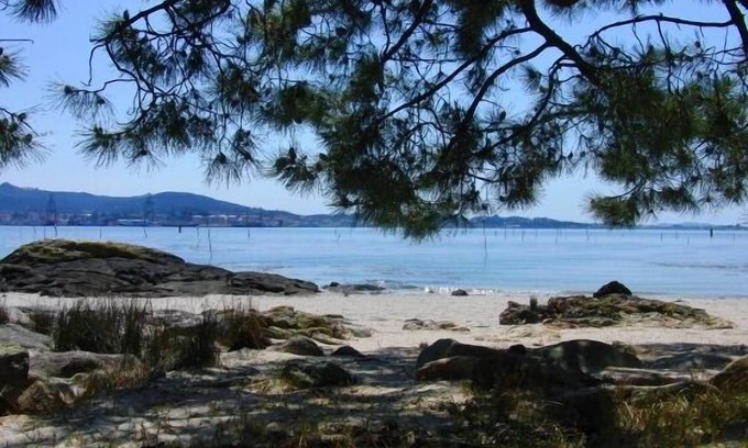 Catoira Cottage | Oceanfront Escape at Lar de Arousa - Rated 9.8/10