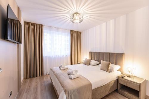 Brasov Apartment | Exceptional Stay at Lara's Home with Breakfast Included