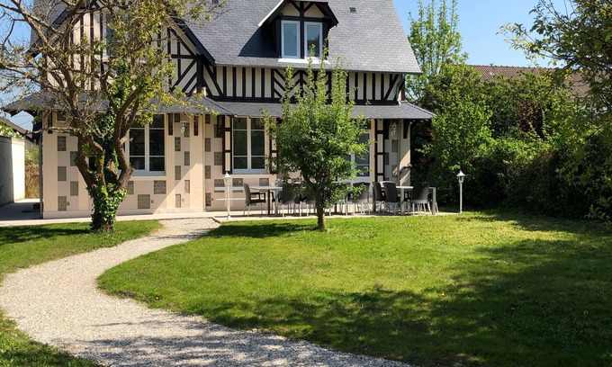 Villers-sur-Mer Villa | Discover Villa "Les Lucioles" - Rated 9.6, Oceanfront Escape