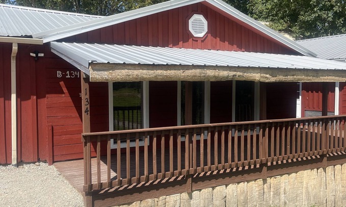 Baxter Cabin | Inviting 2Br Remodeled Cabin with Pet-Friendly Amenities