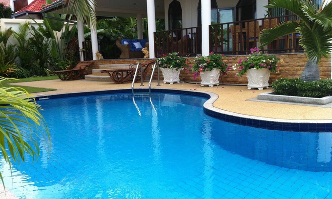 Nong Kae Villa | Discover a 3-Bed Pool Villa in Hua Hin’s Golf Resort