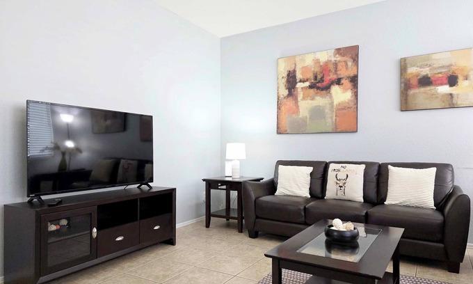 Alegre Community House | Pet-Friendly 3BR Townhouse with Pool Near ASU
