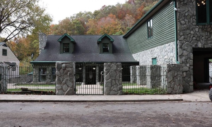 Williamson House | Inviting 4BR Buffalo Mountain Retreat with Pool & Trails