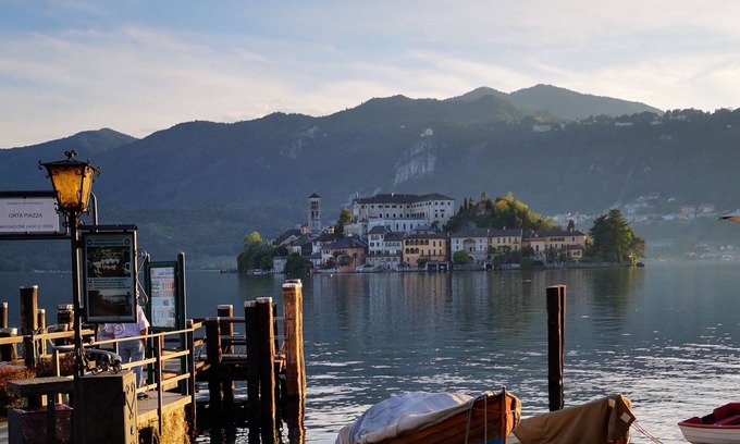 San Maurizio d'Opaglio Apartment | Bright Accommodation at Lake Orta with Family-Friendly Amenities