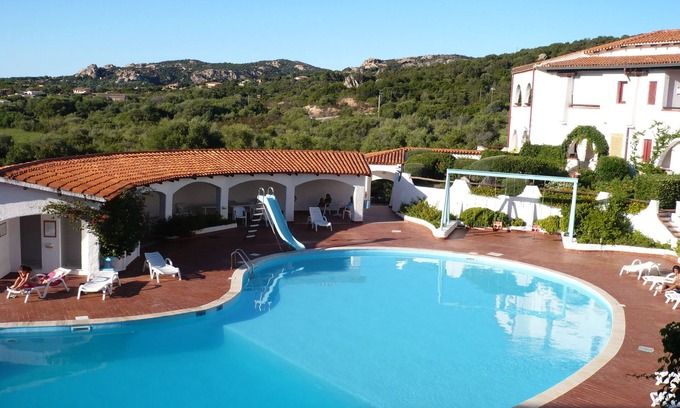 Cala Bitta Apartment | Cozy Three-Room Apartment with Pool in Costa Smeralda