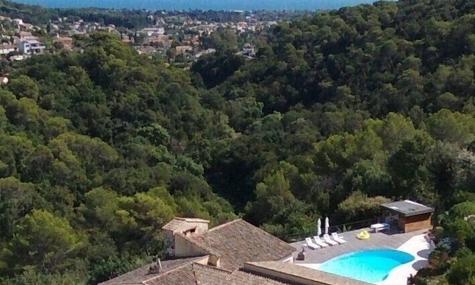 Domaine des Clausonnes House | Peaceful Villa with Ocean Views and Private Pool Awaits