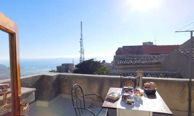 Erice House | Exclusive Oceanfront Apartment with Spa & Breakfast Included