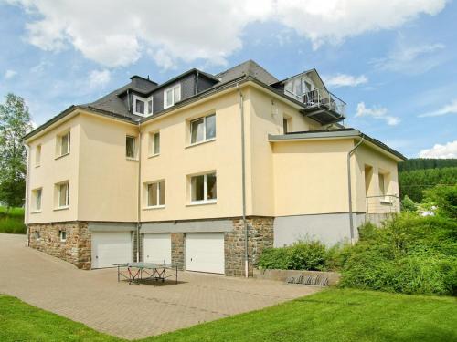 Goddelsbach Apartment | Relaxing Apartment in Sauerland with Garden Patio & Sauna