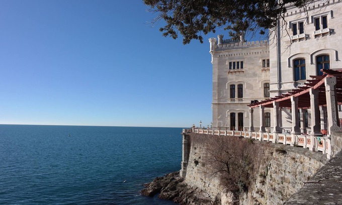 Citta Nuova-Barriera Nuova-San Vito-Citta Vecchia Apartment | Historic Trieste Apartment with Kitchen & Top Guest Rating