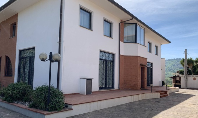 Agropoli Villa | Spacious Villa Apartment with Breakfast & Family-Friendly Perks