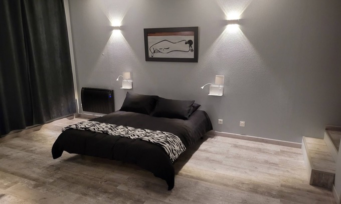 Quimper Apartment | Spacious Apartment with Ocean View near Quimper Cathedral