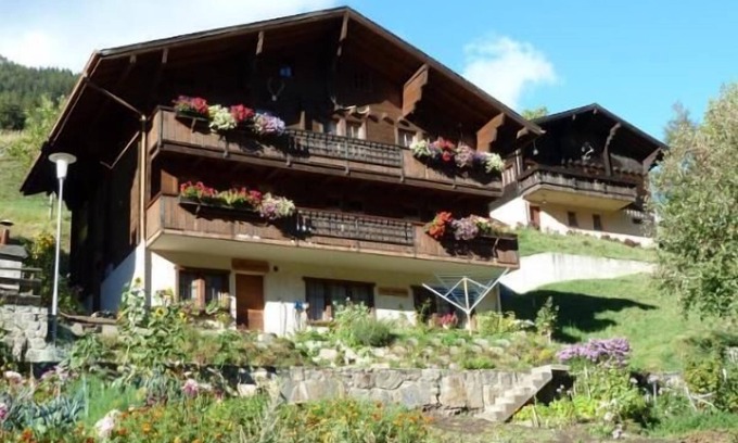 Binn Apartment | Cozy Apartment Near Binn Village with Great Hiking & Breakfast