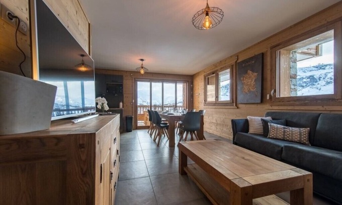 La Toussuire Apartment | Spacious Apartment for Up to 8 Guests with Great Amenities