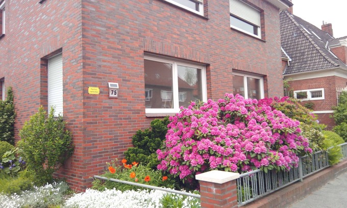Fruchteburg Apartment | Spacious 3-Bedroom Apartment with Pool and Kitchen Access