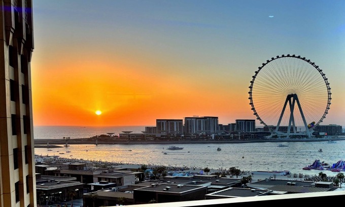 Dubai Marina Apartment | Exceptional Dubai JBR Beachfront Apartment with Stunning Views