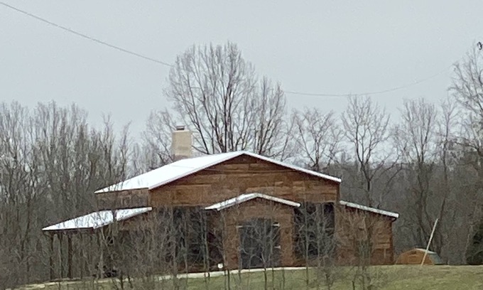 Chaplin Cabin | Stylish Barn Retreat Near Bourbon Trail & Keenland