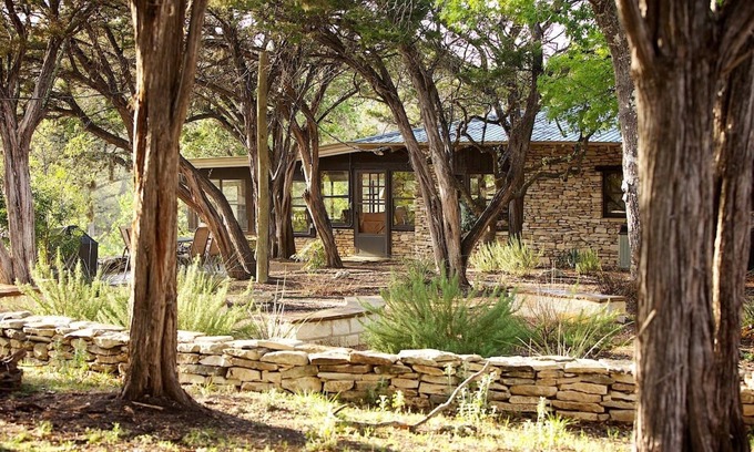Wimberley House | Enjoy a Riverfront Retreat with Spa and Hot Tub Access