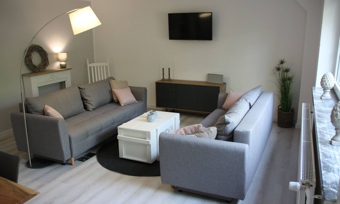 Oetzen Condo | Bright Vacation Apartment in Lüneburg Heath with Pool & Balconies