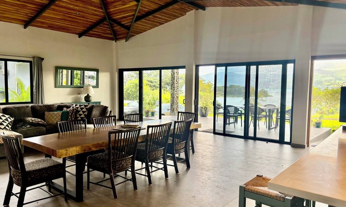Arenal Villa | Cozy Villa with Lake Arenal Views & Spa Amenities