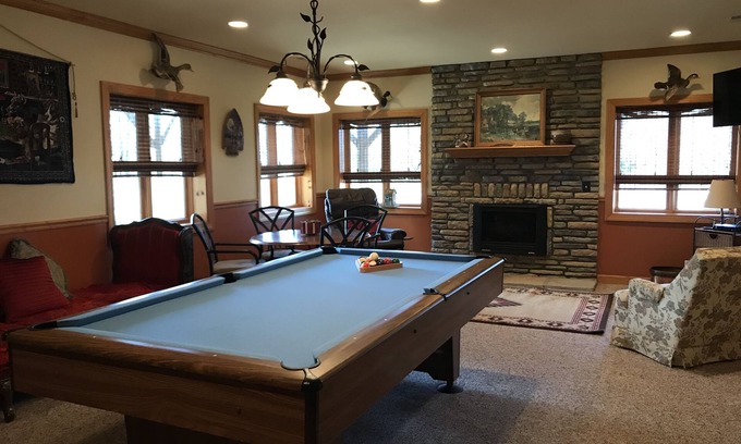 Ferguson Cabin | Spacious Cabin with Pool Table, Hot Tub & Horse Barn