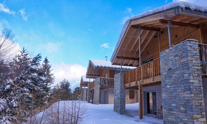 Villarodin-Bourget Ski Chalet | Family-Friendly Chalet in Haute Maurienne with Spa & Hot Tub
