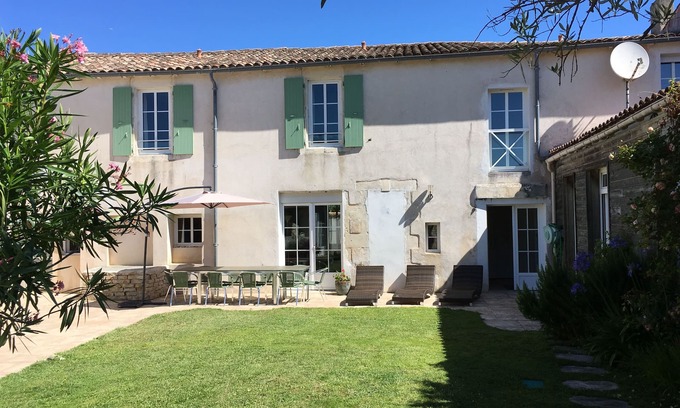 La Couarde-sur-Mer House | Spacious Oceanfront Retreat in Couarde Village
