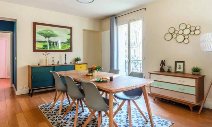 Quartier Sainte-Marguerite Apartment | Stylish Flat Between Bastille and Marais with Spa & Kitchen