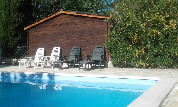Loriol-du-Comtat House | Spacious Retreat with Private Pool in Shady Park Oasis