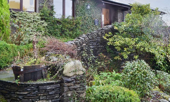 Crosthwaite Cottage | Inviting Country Cottage Surrounded by Beautiful Gardens