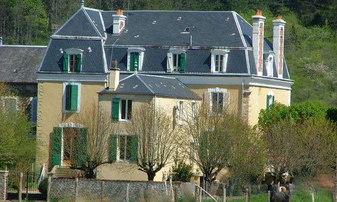 Accolay House | Impressive Country House with Pool & Spa - 9.6/10 Rated
