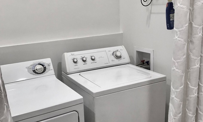 Winchester Condo | Artist's Loft in Downtown: Family-Friendly with Kitchen