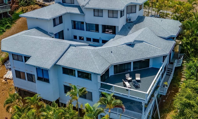 Kaneohe House | Executive Home with Scenic Views - Ideal for Families
