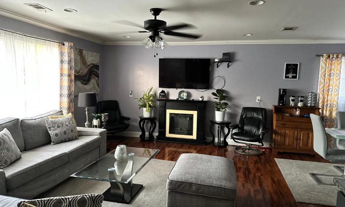 Columbus House | Spacious Executive Home with Game Room & Pet-Friendly Stay