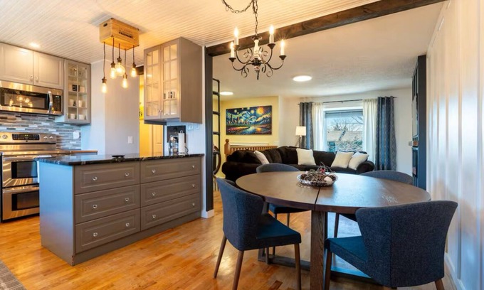 Airdrie House | Large Family-Friendly 3BE Home | Easy Access to QE2