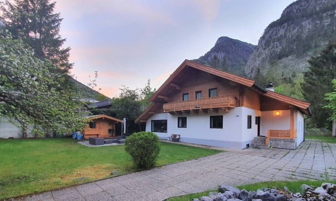 Lofer Ski Chalet | Family-Friendly Chalet for Skiing and Adventure Getaways