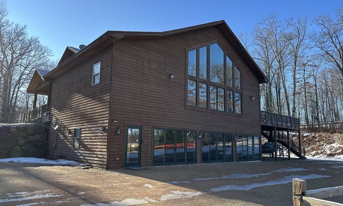 Harshaw House | Large, Family-Friendly Lake Home, On Snowmobile/ATV Trails, W/D, Firepit