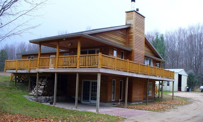 Kalkaska House | Family Retreat with Deck, Pool & Breakfast - 10/10 Rated!