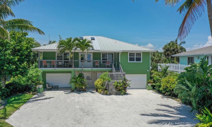 Fort Pierce House | Family-Friendly Ocean View Retreat on Serene Island