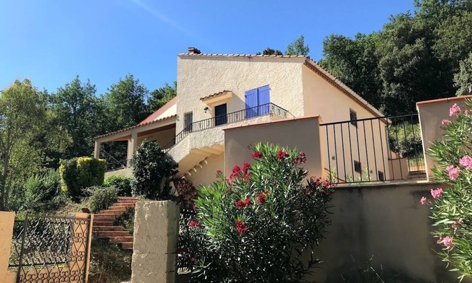 Reynes Villa | Tranquil Getaway with Ocean View and Pool Access